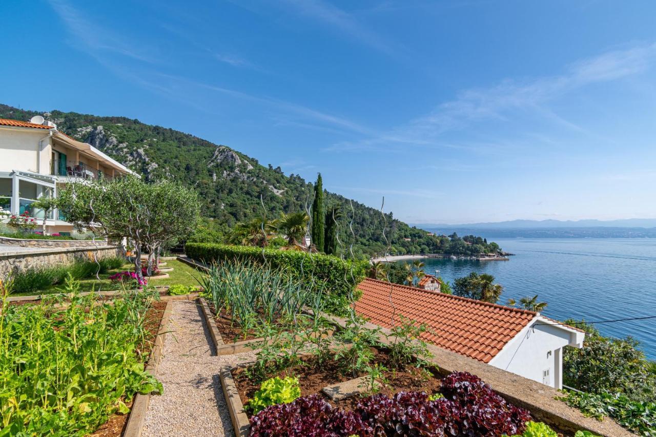 Apartments By The Sea Medveja, Opatija - 7720 لوفغان المظهر الخارجي الصورة