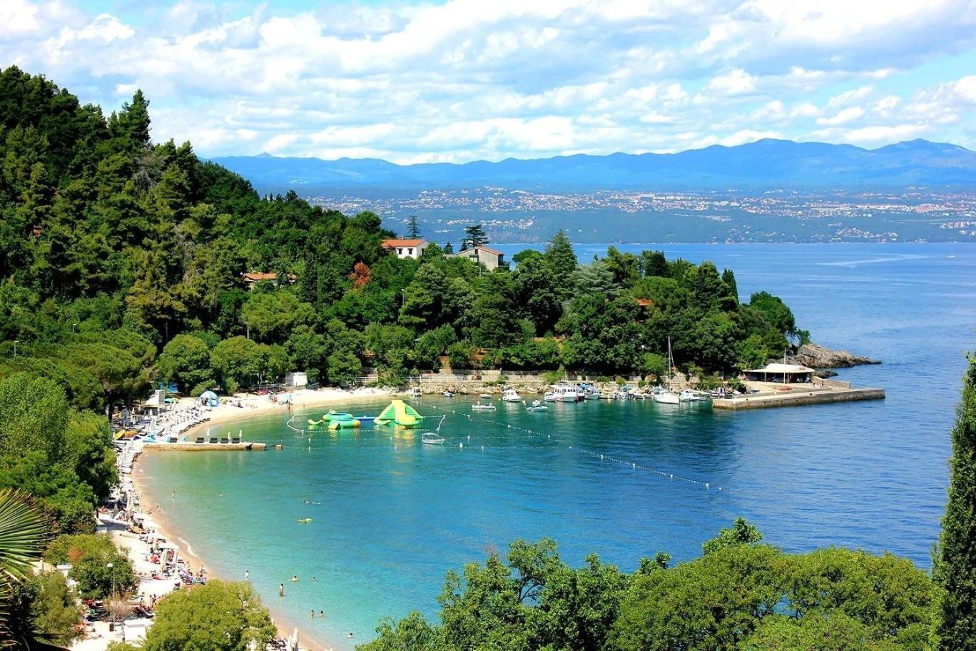 Apartments By The Sea Medveja, Opatija - 7720 لوفغان المظهر الخارجي الصورة