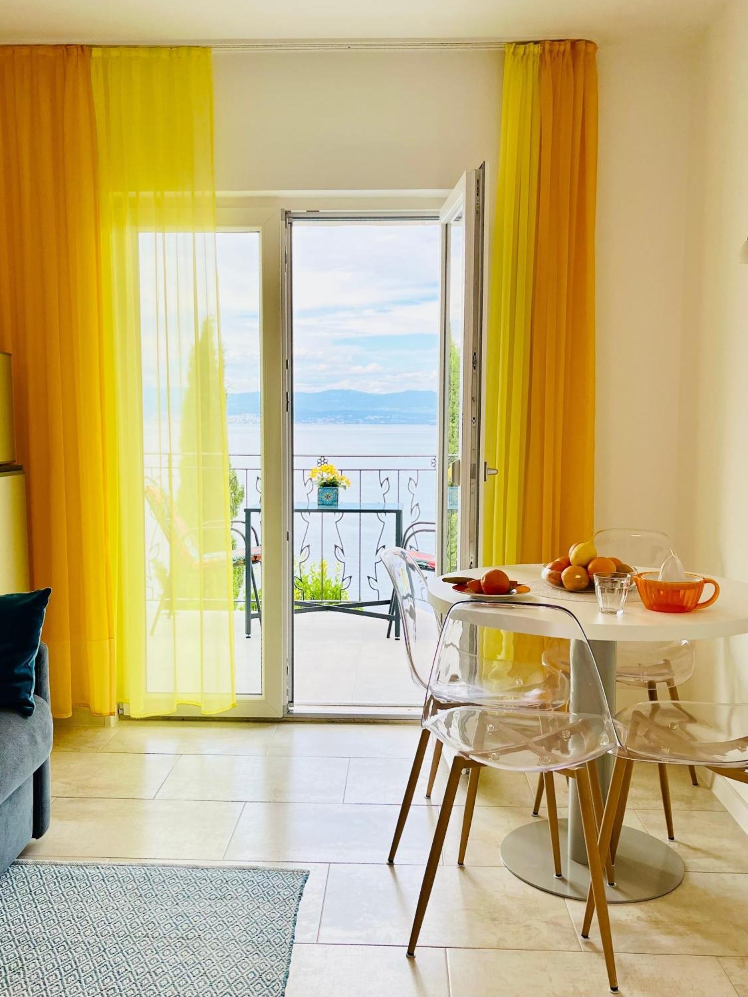 Apartments By The Sea Medveja, Opatija - 7720 لوفغان المظهر الخارجي الصورة