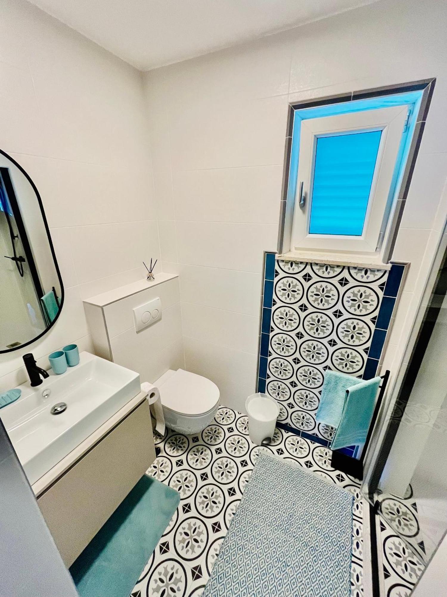 Apartments By The Sea Medveja, Opatija - 7720 لوفغان المظهر الخارجي الصورة